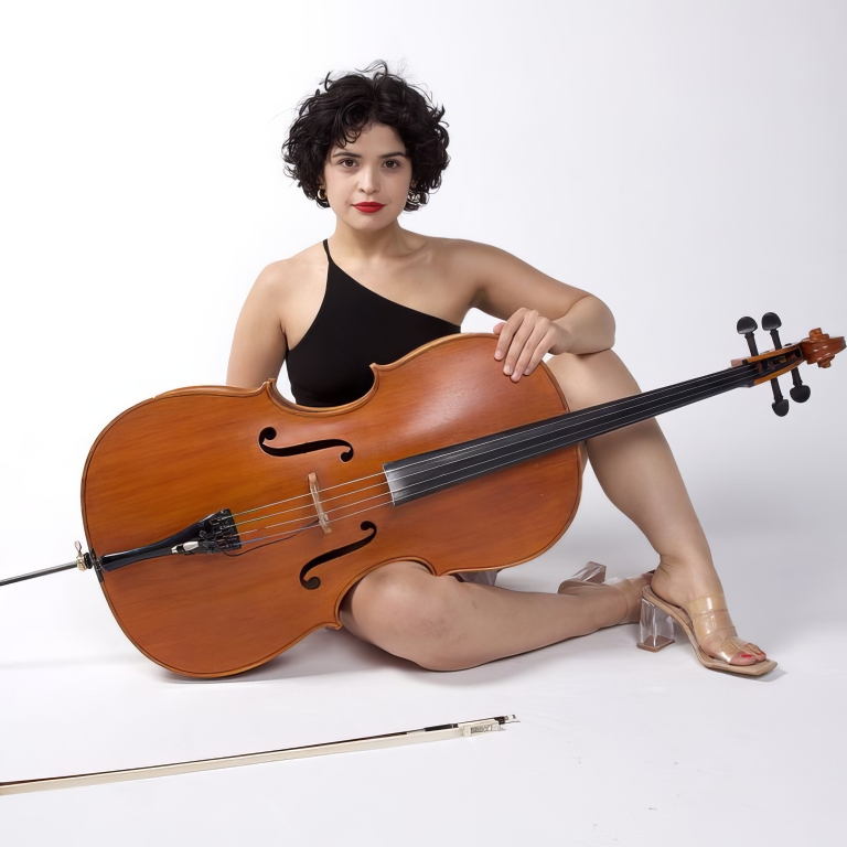 آنا كارلا مازا