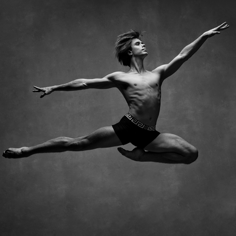 Artem Ovcharenko / Артем Овчаренко