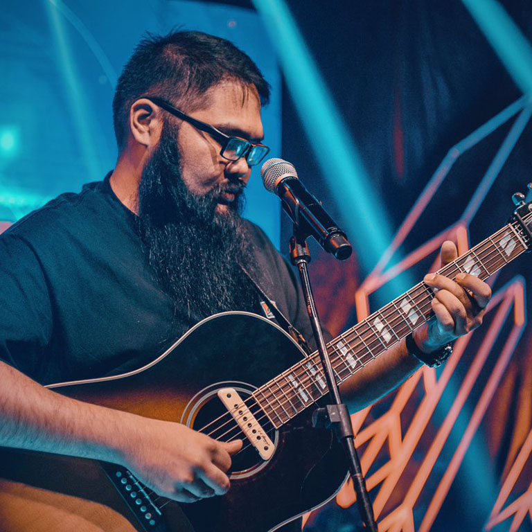 اي بيلونق تو ذا زوو