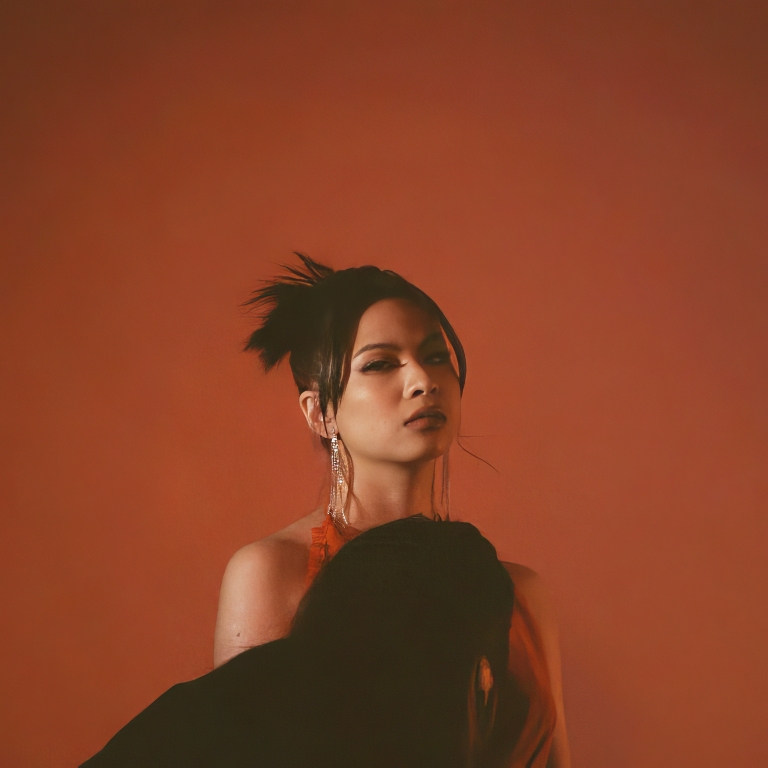 Janine Tenoso Janine Tenoso