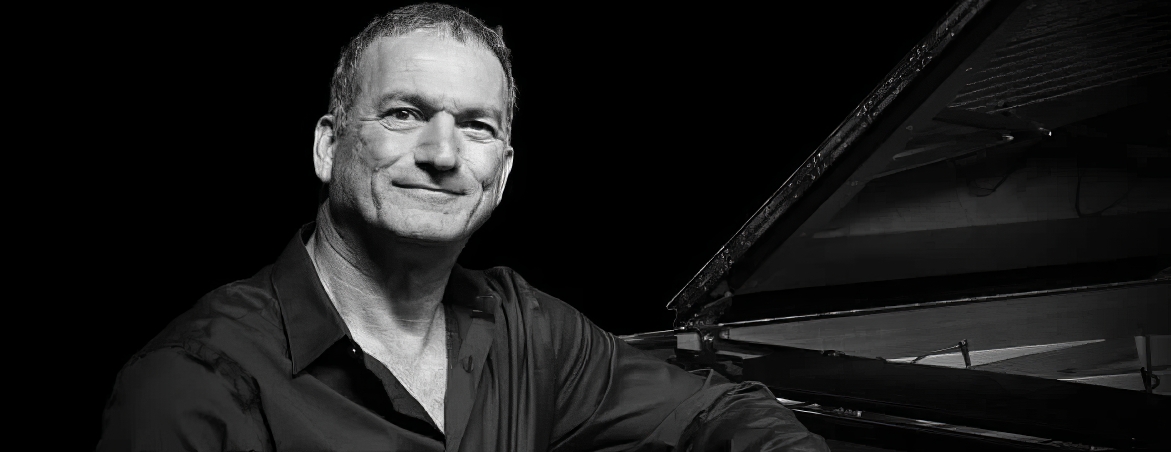 Kerem Görsev Kerem Görsev