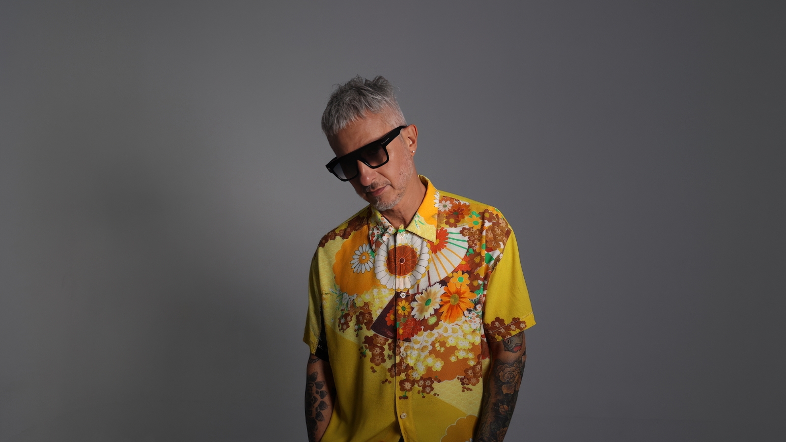 مو بلاك مو بلاك