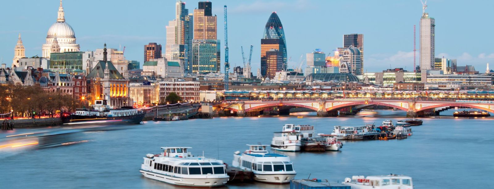 Thames Cruise: Westminster to Tower Bridge (Butler's Wharf) with optional return