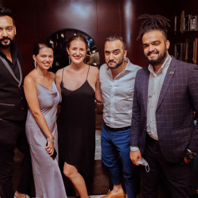 3qrg6z استديو الصور :دبي في القتل في سبيكيزي: الموسيقية! 3qrg6z استديو الصور :دبي في القتل في سبيكيزي: الموسيقية!