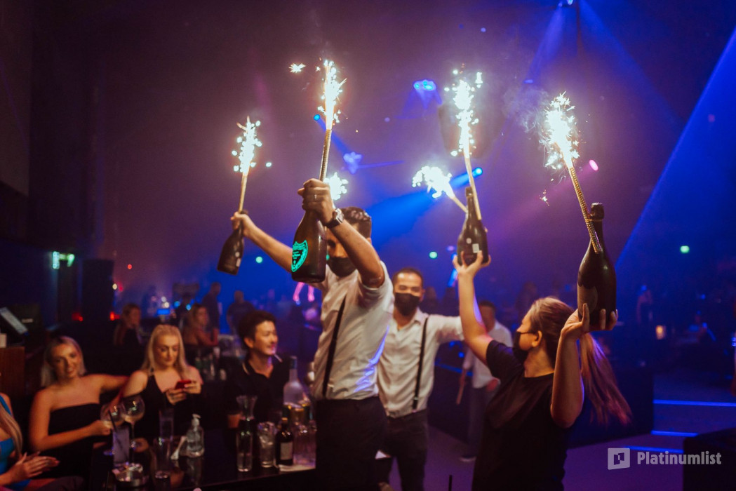 BLACK presents NOIR w/ Yann Turner & DJ Slim in Dubai: Gallery Photo zov7yn