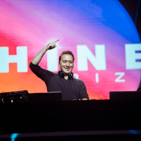 3501dz استديو الصور :دبي في Shine DXB - Paul van Dyk ft. Aly & Fila 3501dz استديو الصور :دبي في Shine DXB - Paul van Dyk ft. Aly & Fila