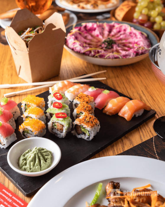 3egrqn استديو الصور :دبي في Friday Feast at Sheraton Grand Hotel