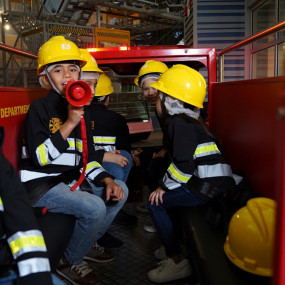 n62bwz استديو الصور :أبوظبي في كيدزانيا أبوظبي