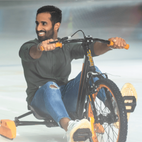 zgbw8n استديو الصور :جدة في حديقة الشلال الترفيهية