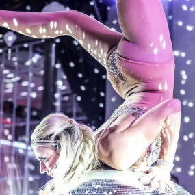 nkp20z استديو الصور :دبي في نادي كابريه لندن