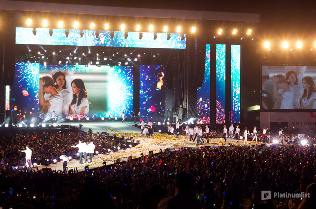 93p88z استديو الصور :دبي في SMTOWN LIVE WORLD TOUR VI IN DUBAI