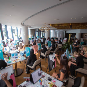 ART fem Painting Event in Abu Dhabi: Gallery Photo 3eb1w3