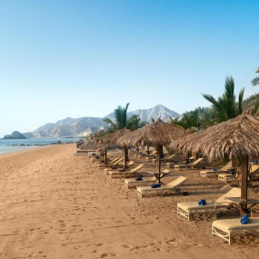 Le Meridien Al Aqah Beach Resort - Daycation with Beach and Pool Access in Fujairah : Galerie de photos n08kkp