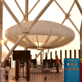 n08ko6 استديو الصور :دبي في الكأس الطائر - جي بي أر