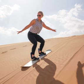 Photo from رحلات السفاري الصحراوية الصباحية في دبي: ركوب الكثبان الرملية والتزلج على الرمال وركوب الجمال in دبي: Gallery Photo 3jk0mj