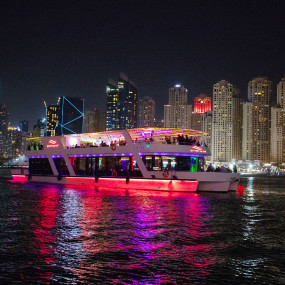 Photo de Dubai Marina Sunset Cruise with Live Music & Open Bar dans Dubai : Galerie Photo zoory0