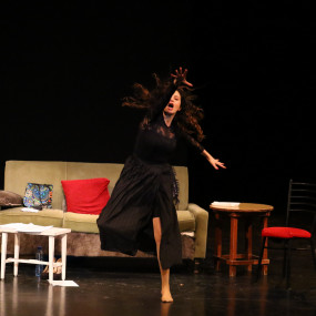 38vpxq استديو الصور :الشارقة في مسرحية مجدرة حمراء على مسرح القصبة في الشارقة 38vpxq استديو الصور :الشارقة في مسرحية مجدرة حمراء على مسرح القصبة في الشارقة