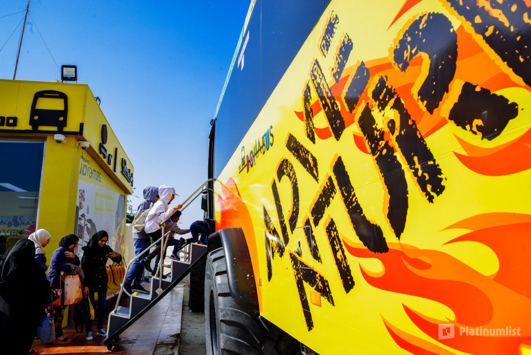 Monster Bus Desert Adventure Tour in Doha : Galerie de photos zoow96