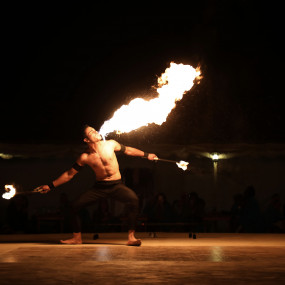 Photo from رحلة سفاري فاخرة على الكثبان الحمراء مع ركوب الجمل و3 أنواع من المأكولات في مخيم الخيمة in دبي: Gallery Photo n6bk9x