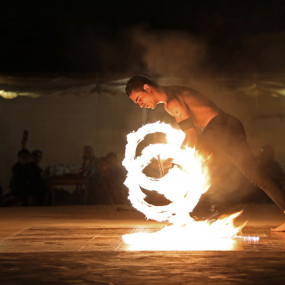 Photo from رحلة سفاري فاخرة على الكثبان الحمراء مع ركوب الجمل و3 أنواع من المأكولات في مخيم الخيمة in دبي: Gallery Photo z7y2xg
