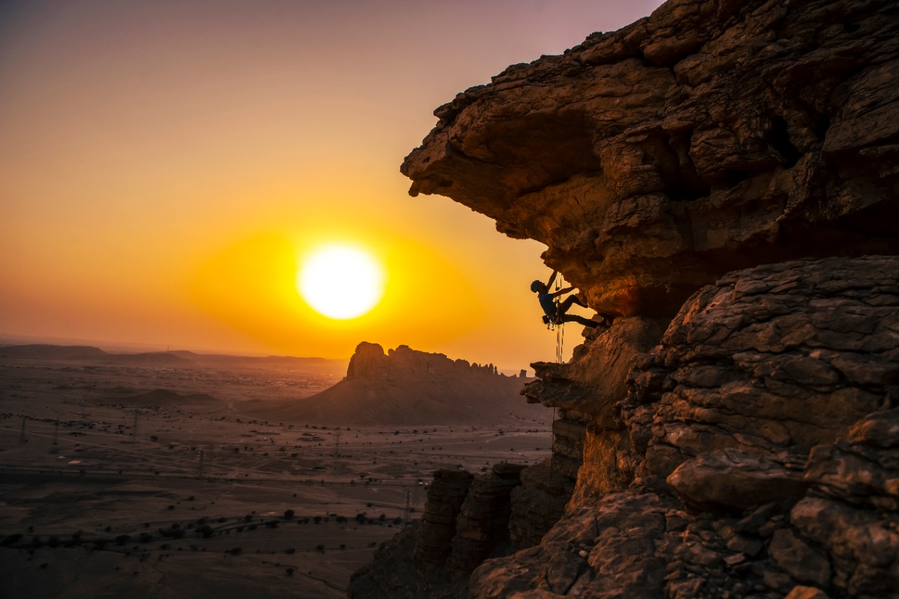 Photo from "حافة العالم" مع عشاء in الرياض: Gallery Photo 3peoxy