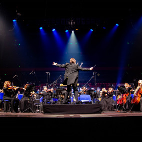 Imperial Orchestra - Cinema Medley at Coca-Cola Arena, Dubai in Dubai : Galerie de photos 3qbkq6