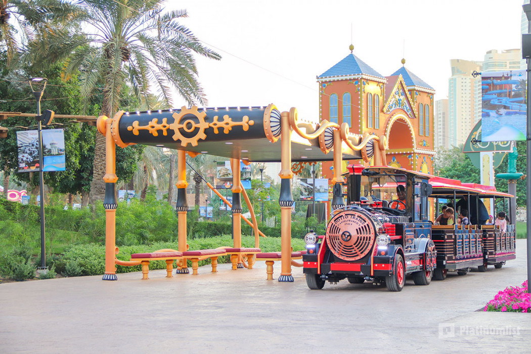 38vogq استديو الصور :الشارقة في حدائق المنتزه - جزيرة الأساطير