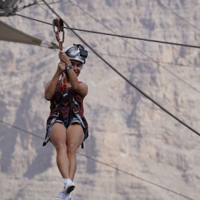 z91j78 استديو الصور :رأس الخيمة في جولة منزلقات جبل جيس