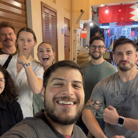 z7y7q8 استديو الصور :المنامة في جولة الأطعمة والمأكولات في البحرين