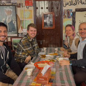 3b802m استديو الصور :المنامة في جولة الأطعمة والمأكولات في البحرين