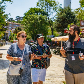 Photo from Bosphorus Yacht Cruise with Stopover on Asian Side in Istanbul: Gallery Photo 3e5rx9