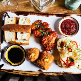 zgkp97 استديو الصور :لندن في جولة مشي: تذوق 8 أطعمة إنجليزية وشاهد أكثر من 30 معلمًا سياحيًا