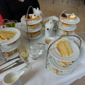Afternoon Tea at Kensington Palace in London: Gallery Photo 38v9r6