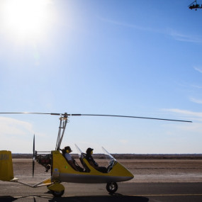 n28bkk استديو الصور :الدوحة في ركوب طائرة جيروكوبتر حول الخور