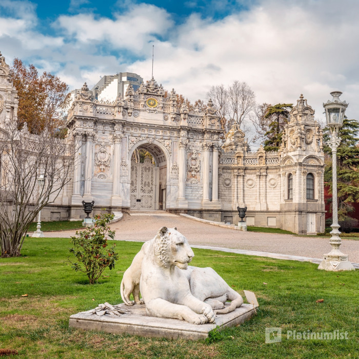 Dolmabahce Palace Skip-the-Line Tickets with Audio Guide in Istanbul: Gallery Photo zgk648