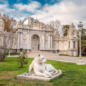 Dolmabahce Palace Skip-the-Line Tickets with Audio Guide in Istanbul: Gallery Photo zgk648