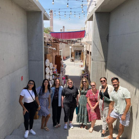 n6br9y استديو الصور :المنامة في جولة مشي تعريفية في المحرق