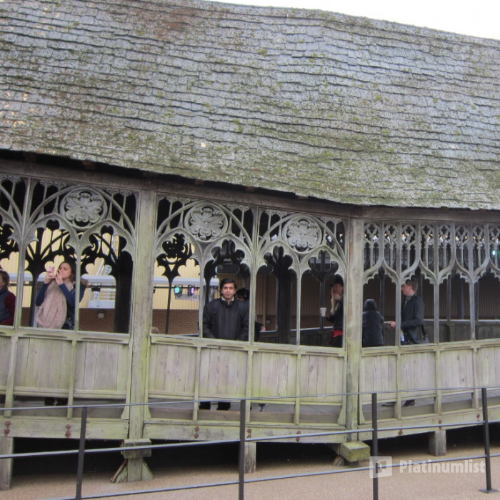 Harry Potter Studio Tour departure from Kings Cross Station in London: Gallery Photo 3e5kqq Harry Potter Studio Tour departure from Kings Cross Station in London: Gallery Photo 3e5kqq