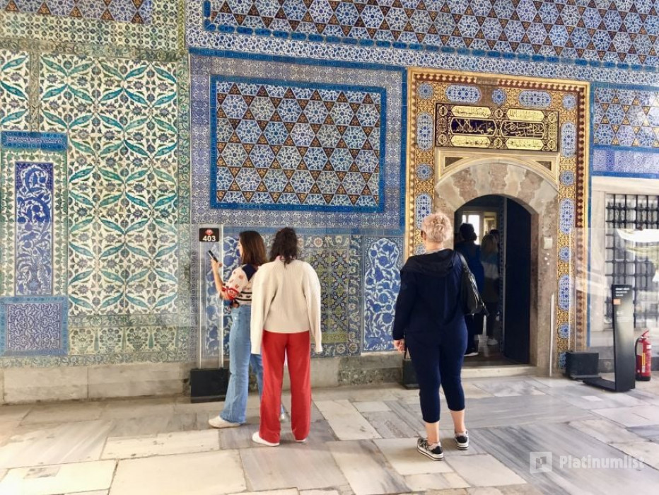 Topkapi Palace: Guided Tour in Istanbul: Gallery Photo 34k2pb