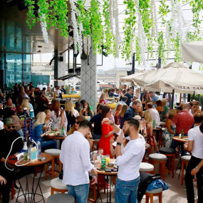 3qxqrz استديو الصور :أبوظبي في Hidden Brunch Race Weekend