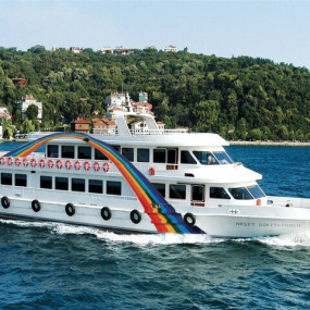 Istanbul: Basilica Cistern, Bosphorus Cruise, Hagia Sophia, Blue Mosque, Grand Bazaar, Guided Tour in Istanbul: Gallery Photo 3r5v4v Istanbul: Basilica Cistern, Bosphorus Cruise, Hagia Sophia, Blue Mosque, Grand Bazaar, Guided Tour in Istanbul: Gallery Photo 3r5v4v