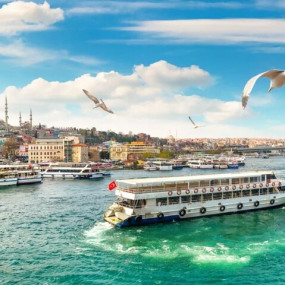 Istanbul: Basilica Cistern, Bosphorus Cruise, Hagia Sophia, Blue Mosque, Grand Bazaar, Guided Tour in Istanbul: Gallery Photo 3b8xm5 Istanbul: Basilica Cistern, Bosphorus Cruise, Hagia Sophia, Blue Mosque, Grand Bazaar, Guided Tour in Istanbul: Gallery Photo 3b8xm5