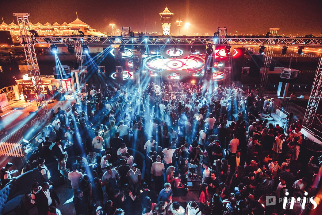 Hidden Brunch Race Weekend in Abu Dhabi : Galerie de photos nkd8kz