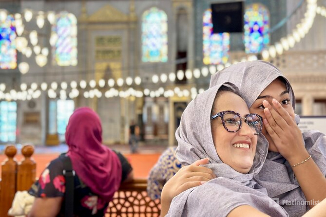 Istanbul: Basilica Cistern, Hagia Sophia, Blue Mosque and Grand Bazaar with Live Guide in Istanbul: Gallery Photo nk5910