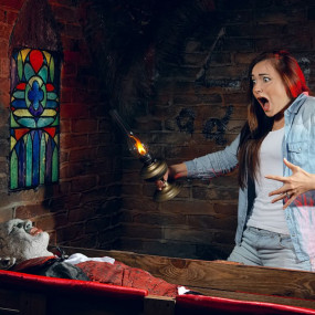 34k20d استديو الصور :لندن في تذاكر دخول الدنجن المرعب في لندن