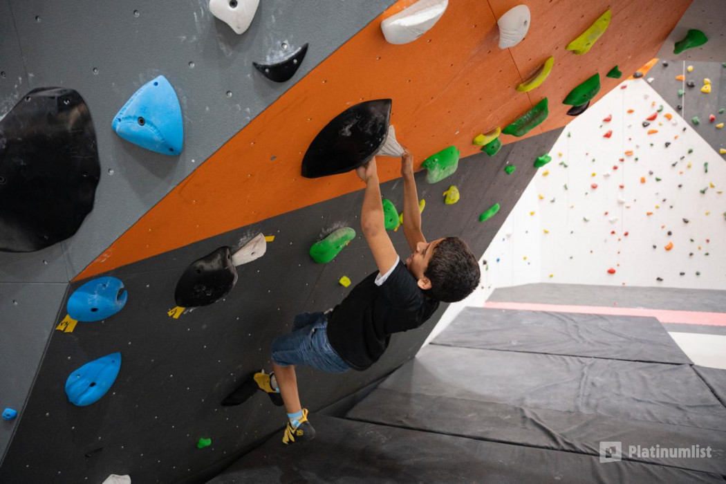 Climbing Wall Muscat in Muscat: Gallery Photo 3e5m6b Climbing Wall Muscat in Muscat: Gallery Photo 3e5m6b