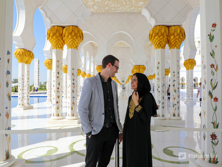 3b87qp استديو الصور :دبي في جولة في متحف اللوفر أبوظبي والمسجد الكبير من دبي