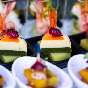 Brunch at Sheraton, Jumeirah Beach Resort in Dubai: Gallery Photo r35gmn