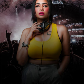 Shweta Subram (Freedom-Fusion-Fest) with DJ Sanaah & DJ MP & MC Pratika in Muscat in Muscat : Galerie de photos zgkom4 Shweta Subram (Freedom-Fusion-Fest) with DJ Sanaah & DJ MP & MC Pratika in Muscat in Muscat : Galerie de photos zgkom4