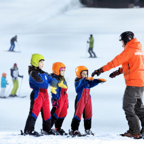 34k8xd استديو الصور :دبي في التزلج في سكي دبي